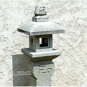 stone-lantern-150-cm