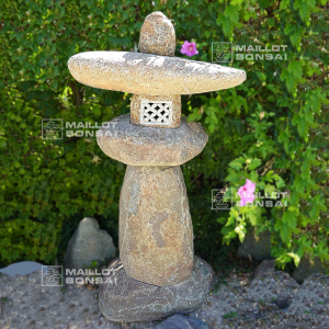 vendu-lanterne-granite-yama-doro-130-cm