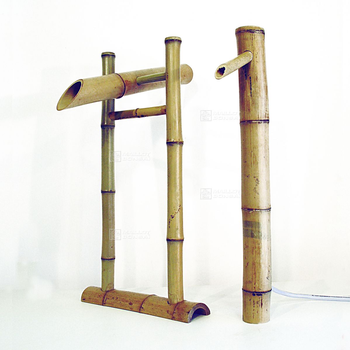 Bambous Fontaine Shishi Odoshi 2 Pieces De Maillot Bonsaï
