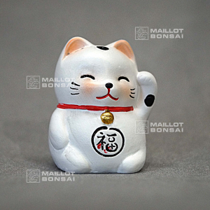 maneki-neko-chat-blanc-porte-bonheur