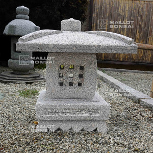 lanterne-granit