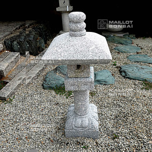 stone-lantern