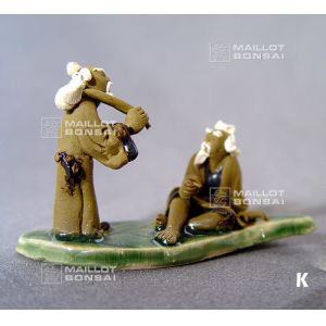 vendu2-personnages-sur-feuille-bananier-k
