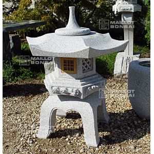 lantern-granite-yukimi-gata-125-cm-wooden-window