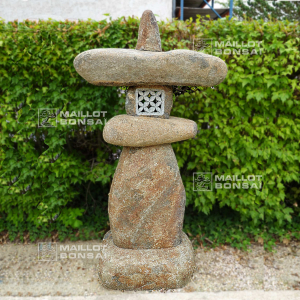 vendu-lanterne-granite-yama-doro-160-cm