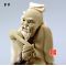 EPUISE figurine terre cuite fouet 8102