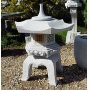 lanterne-granite-yukimi-gata-125-cm-fenetre-bois