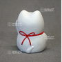 maneki neko chat blanc porte bonheur